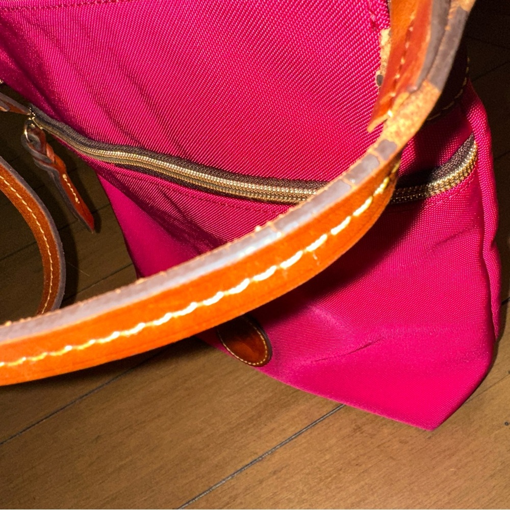 Dooney & Bourke Pink Nylon Crossbody Messenger Bag Pockets Brown Leather Straps - Picture 12 of 16